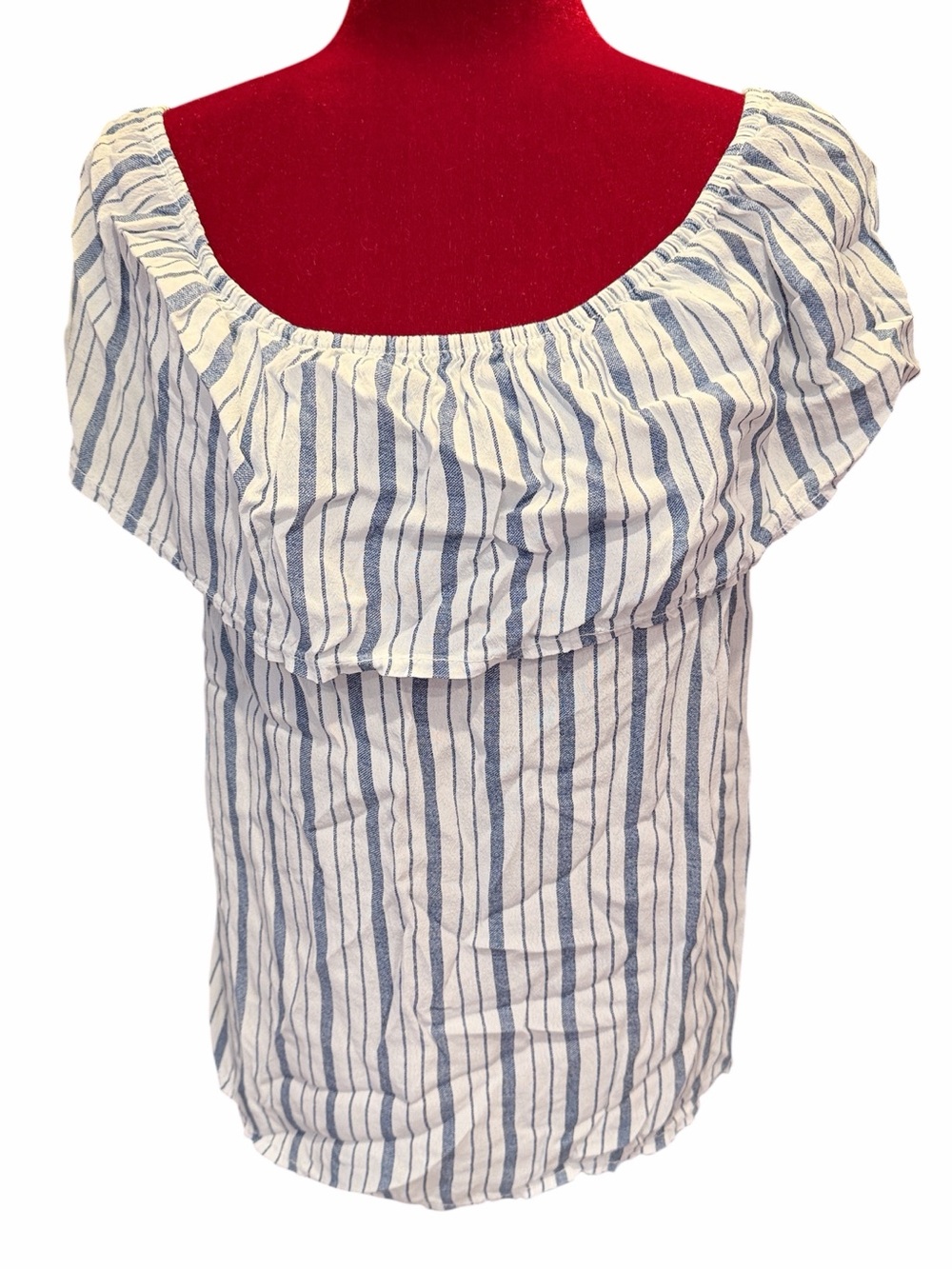#739.🪷6/$25🪷On or off shoulder blouse. Large
